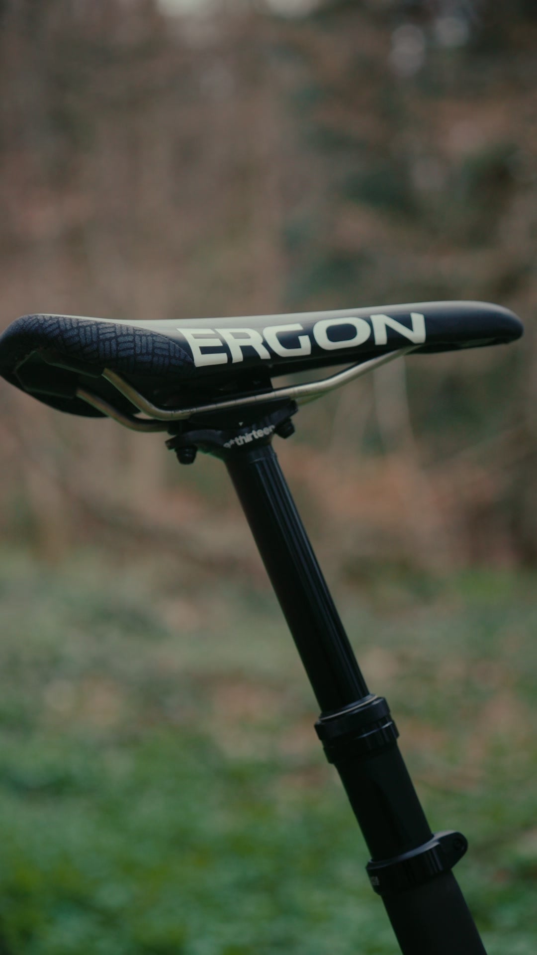 The saddle and Vario dropper post on Jasper Jauch's Santa Cruz Nomad
