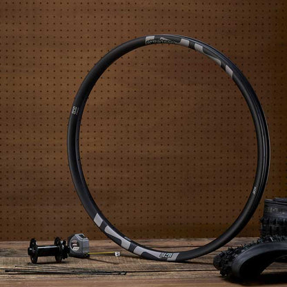 LG1 Race Downhill Carbon Rim