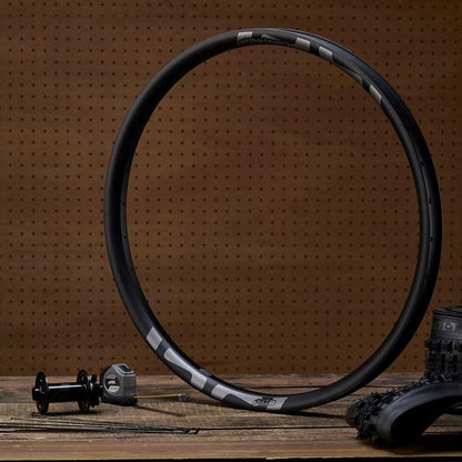 LG1 Race Enduro Carbon Rim