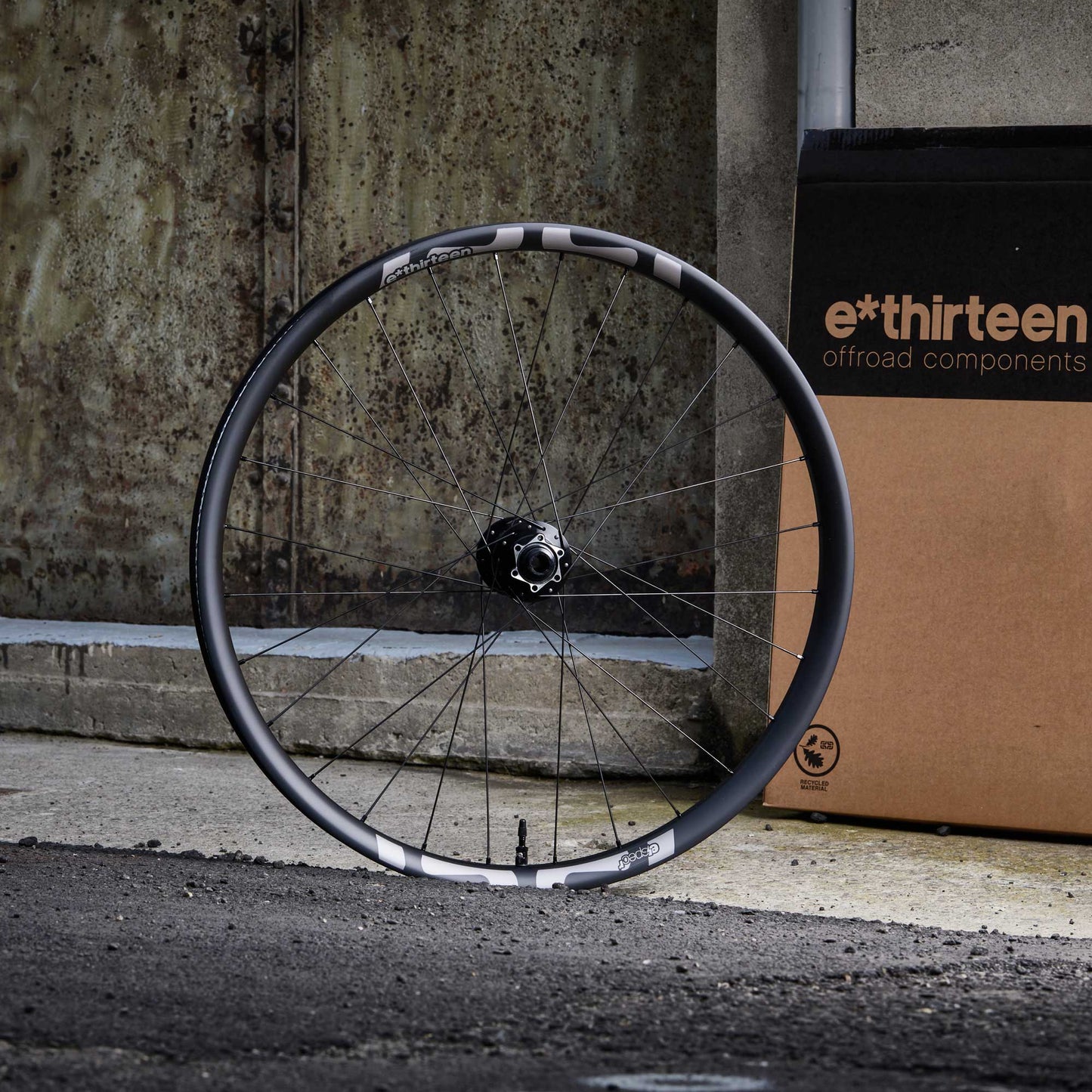 e*spec Race Carbon Wheels ethirteen Europe GmbH